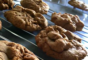 Simple Almond Butter Cookies